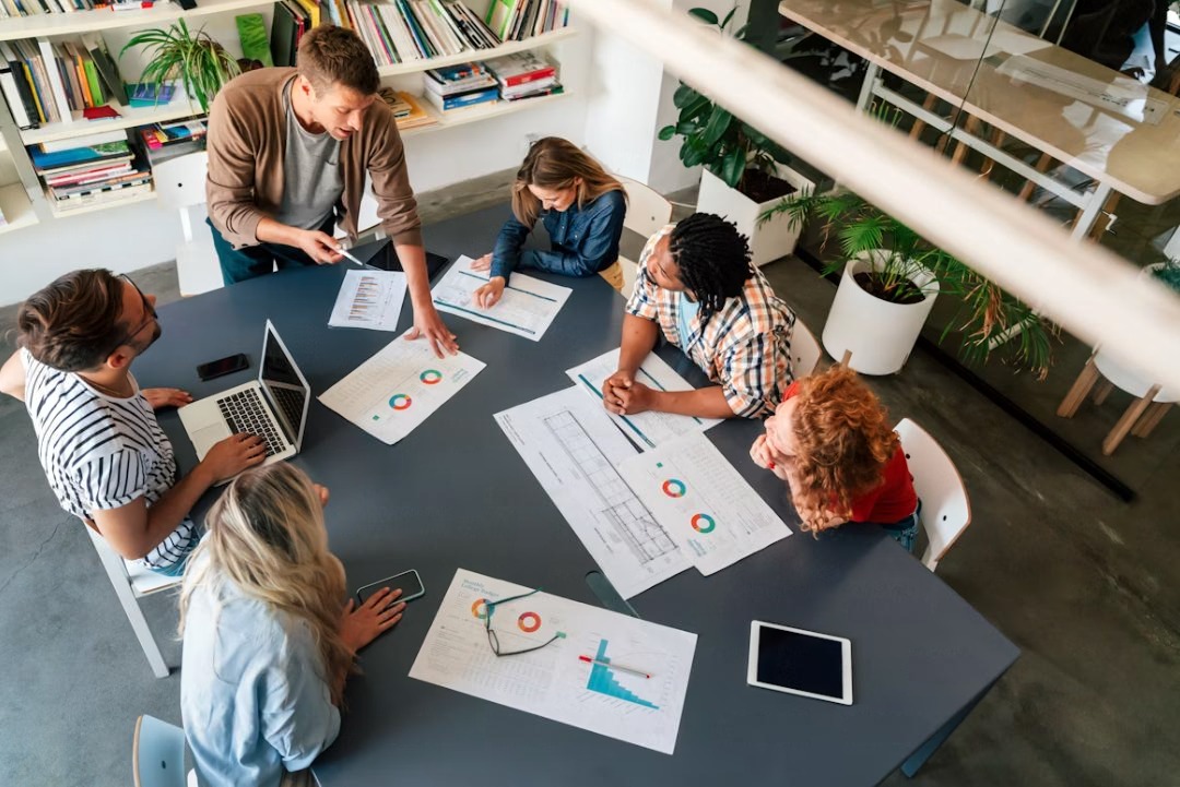 team collaboration discussion